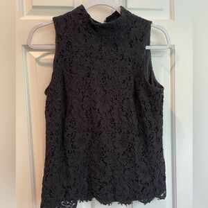 Tahari Lace fully lined Lined sleeveless top